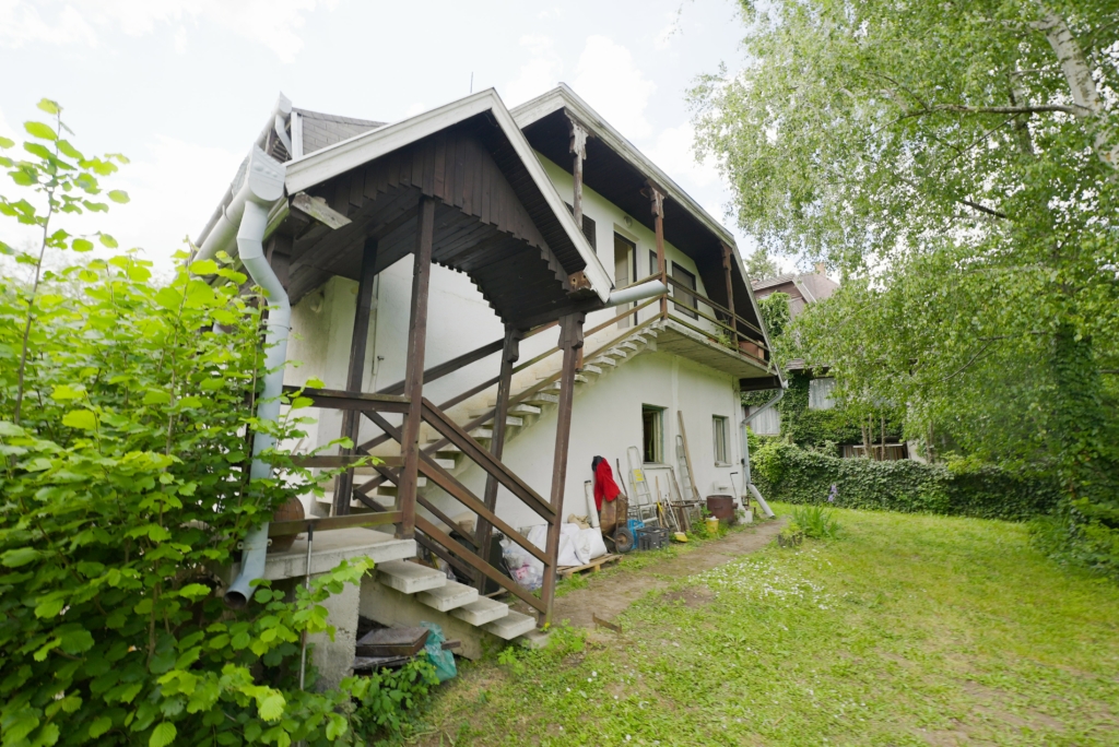 Eladó ház Gödöllő - Ház kívülről