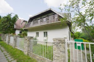 Eladó ház Gödöllő -utcafront külső nézet